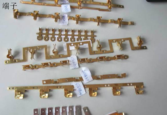 三好高速沖床針對開關萬用插座五金配件廠家提供高速壓力機